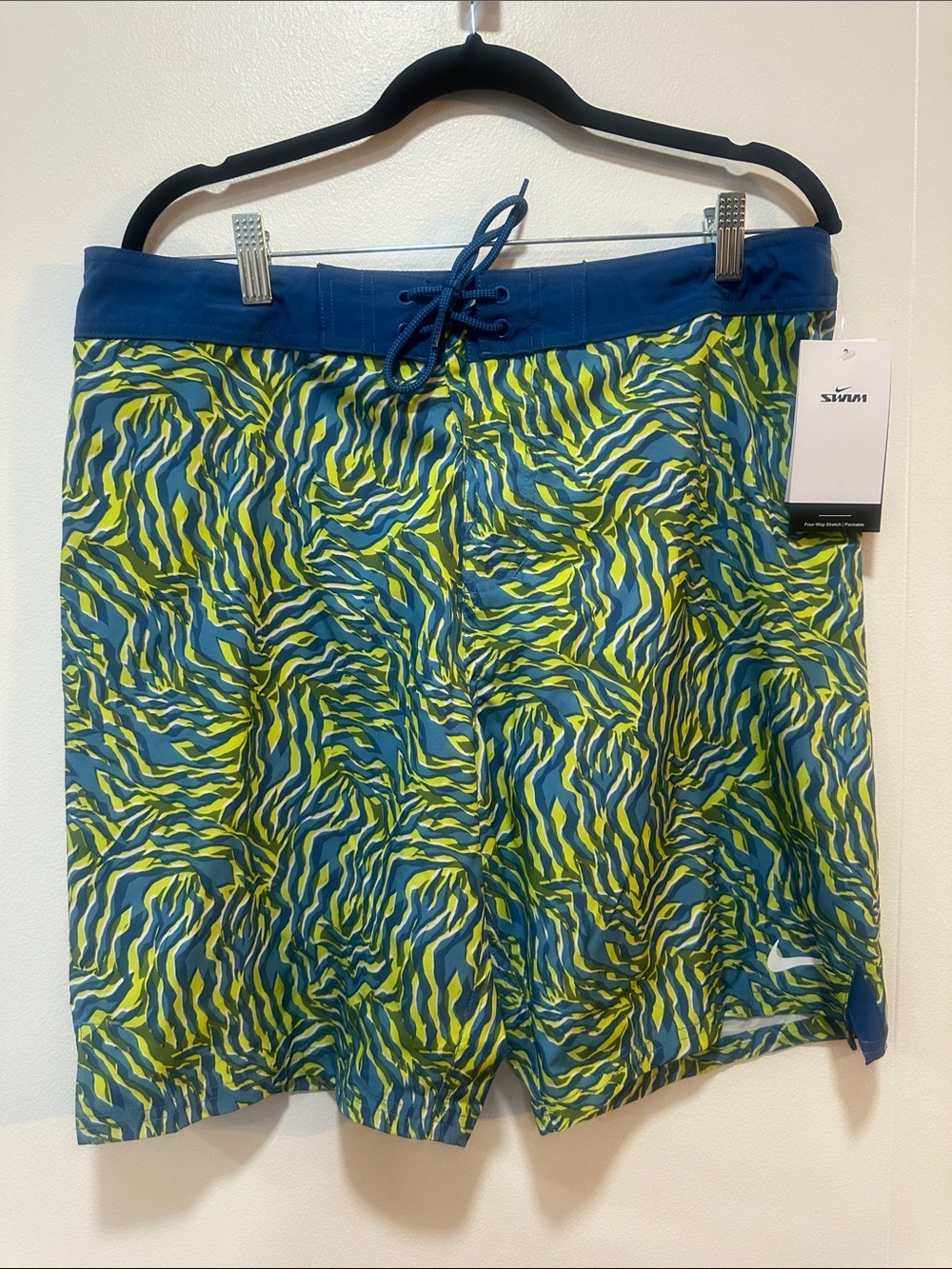 Nike Men’s Blue & Yellow Wave-Print Swim Shorts